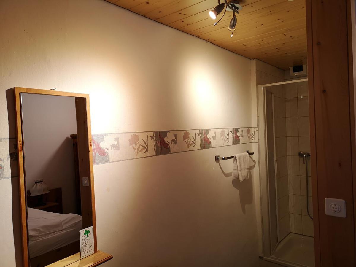 Doppelzimmer mit eigenem Bad