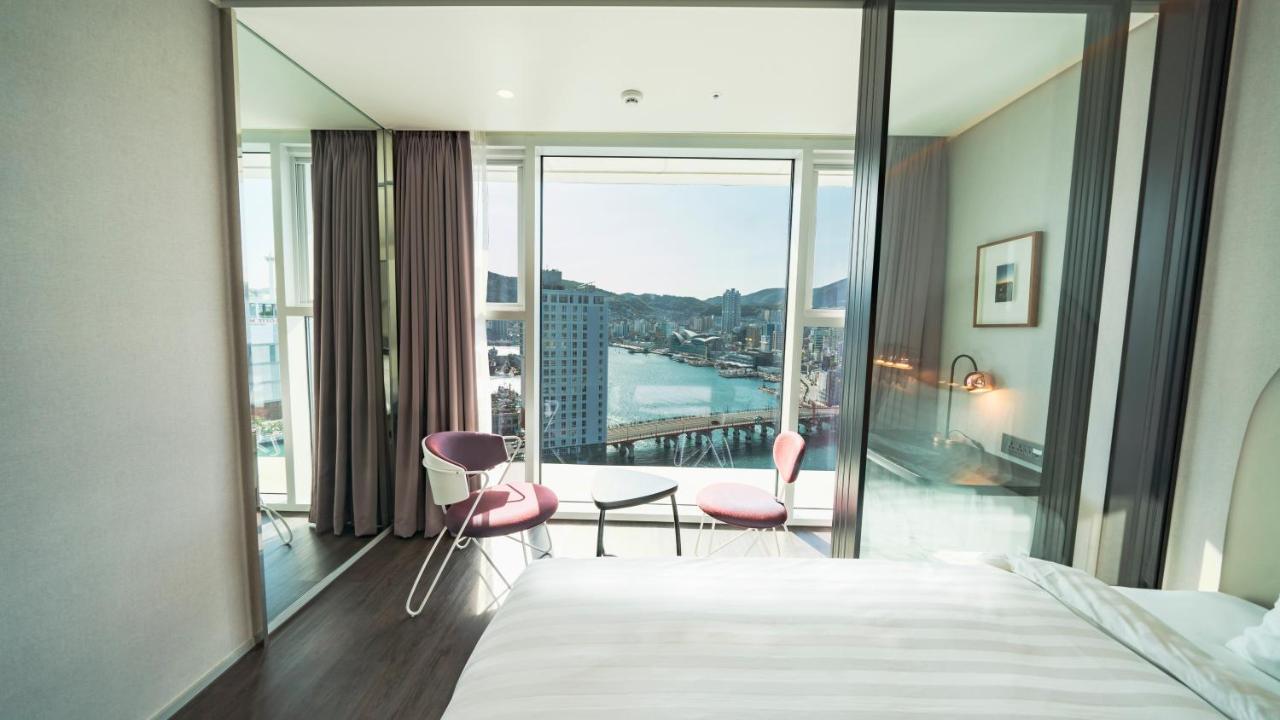 Standard Twin Room Ocean View