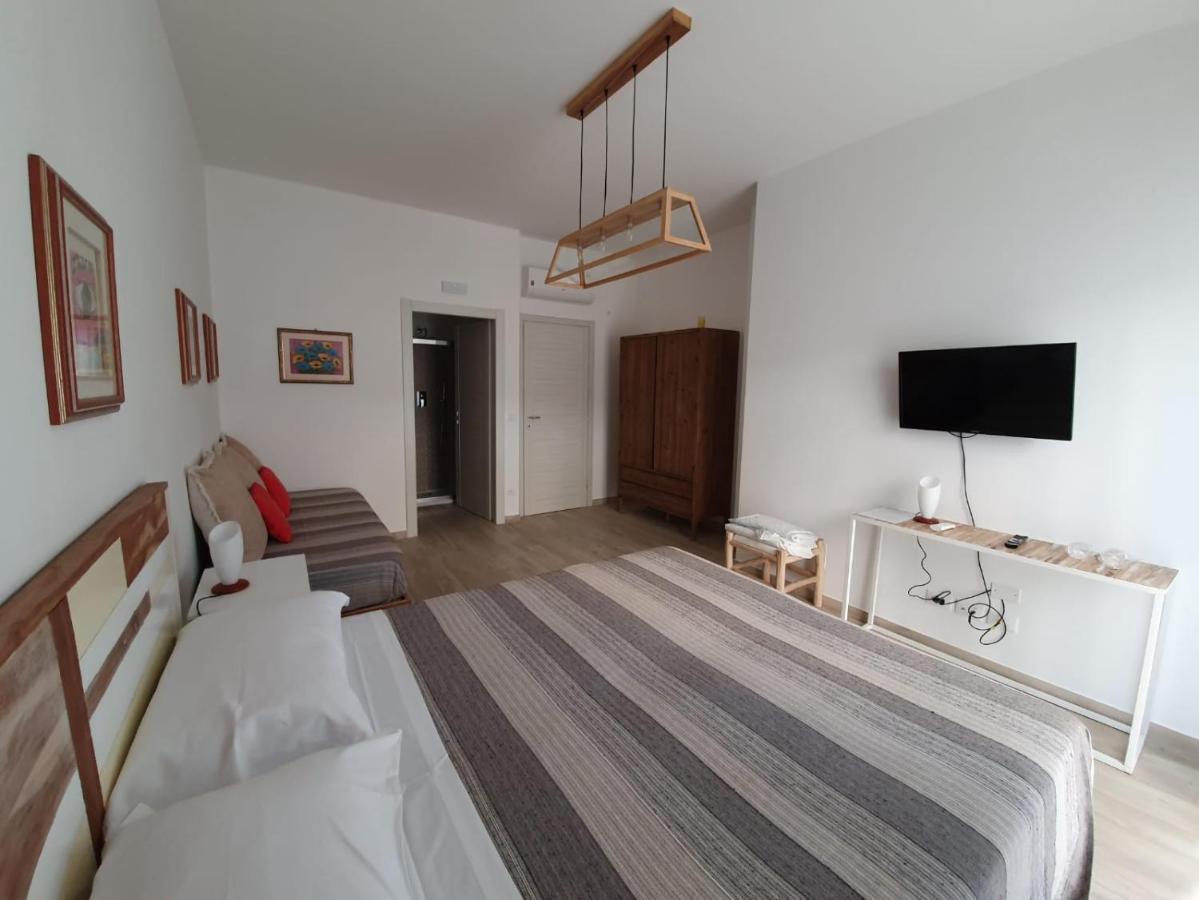 Double or Twin Room Private Bathroom