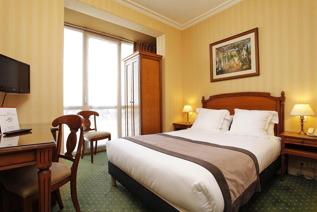 Two Adjacent Double Rooms,738407452:JPEG