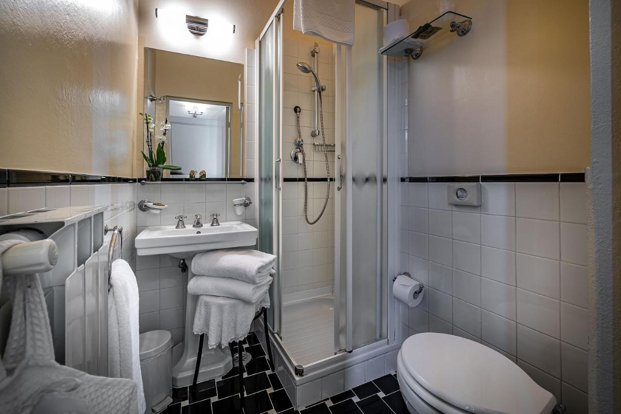 Apartamento con balcón