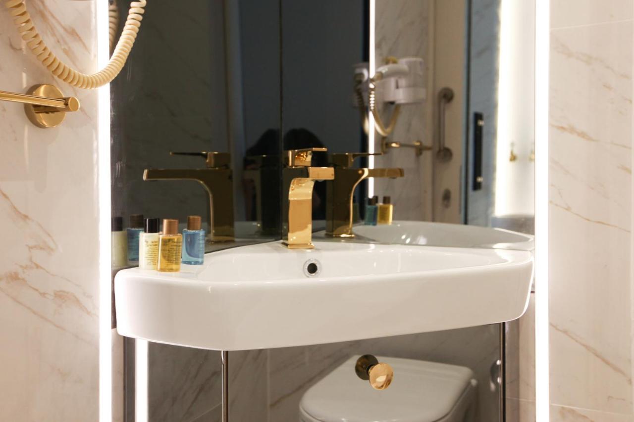 King Suite Turkish Hammam Bath Tub