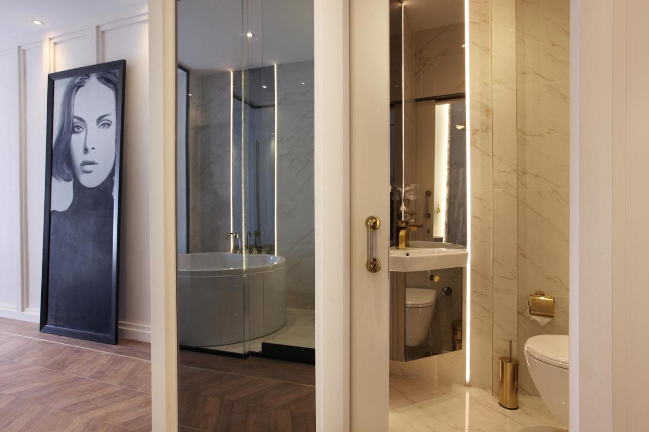 King Suite Turkish Hammam Bath Tub