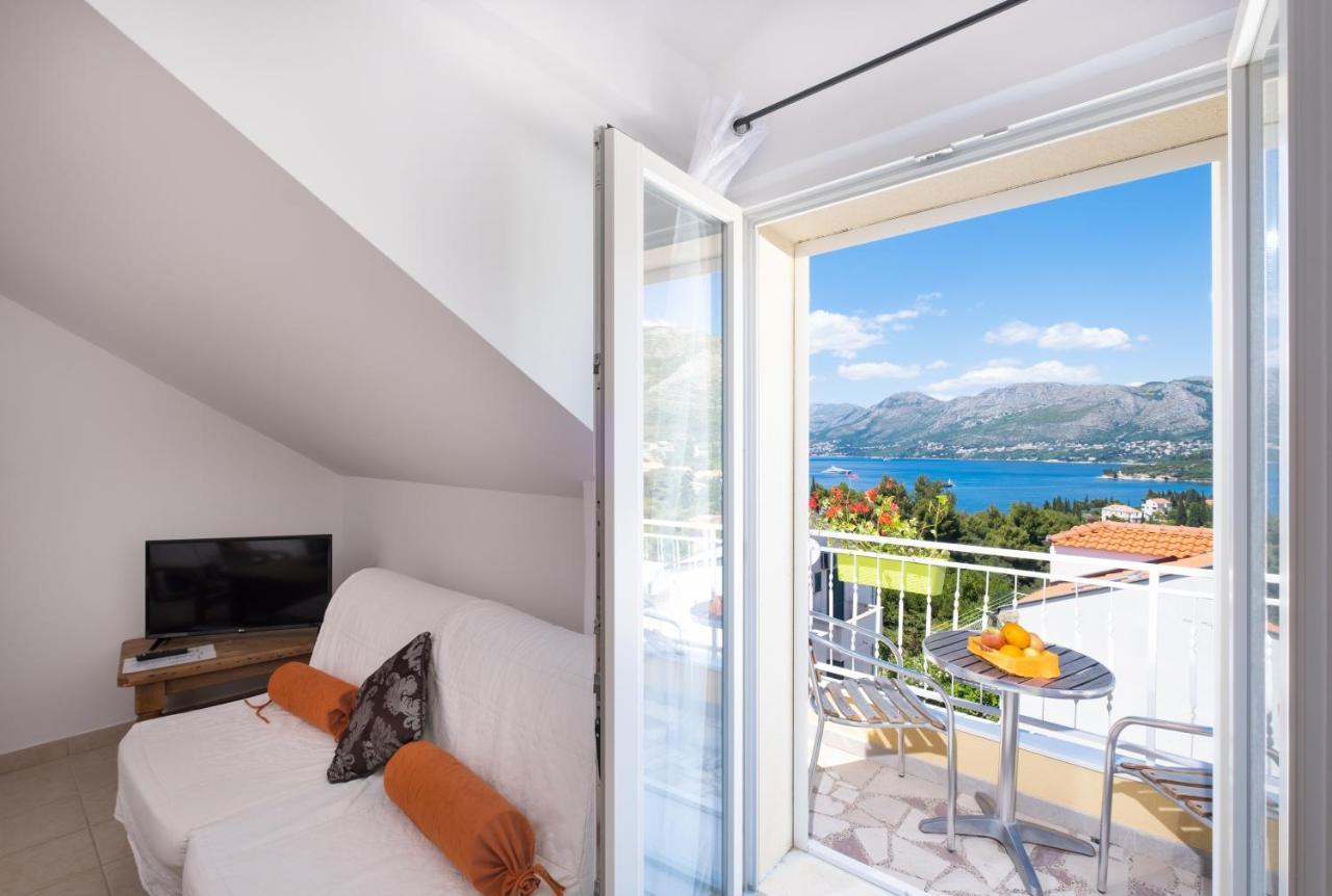 Superior Double Room Balcony Airport Transfer