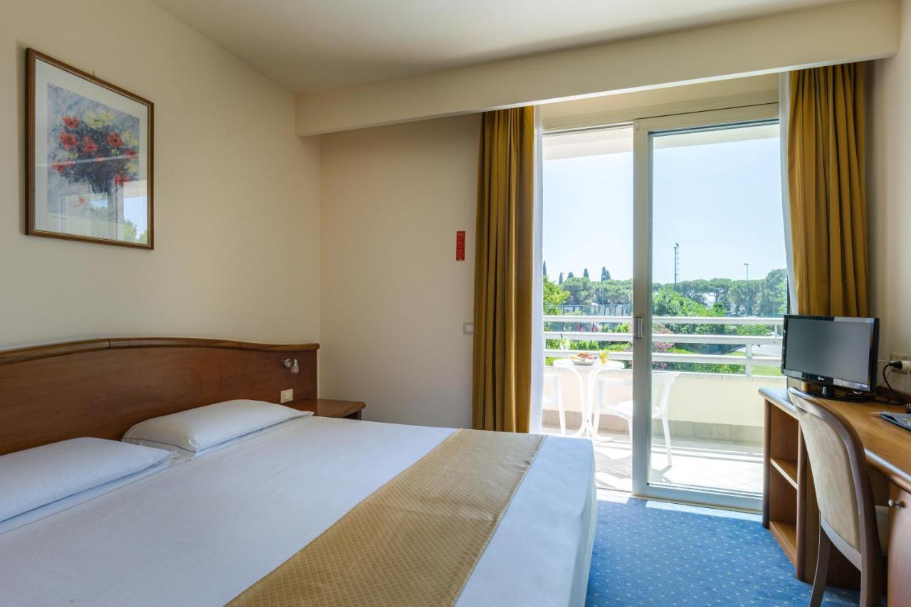 Classic Double or Twin Room,1139298685:JPEG