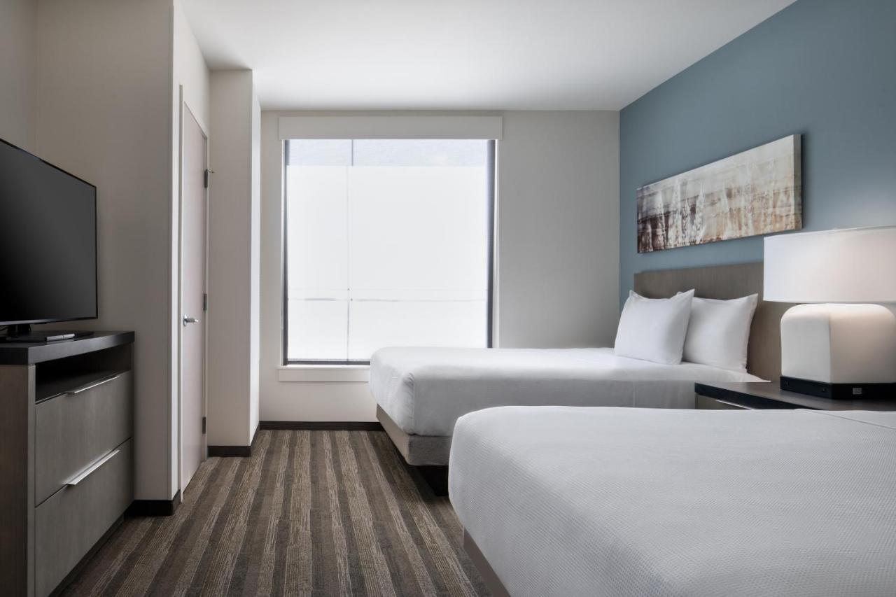One Bedroom Kitchen Suite Two Queen Beds Sofa Bed