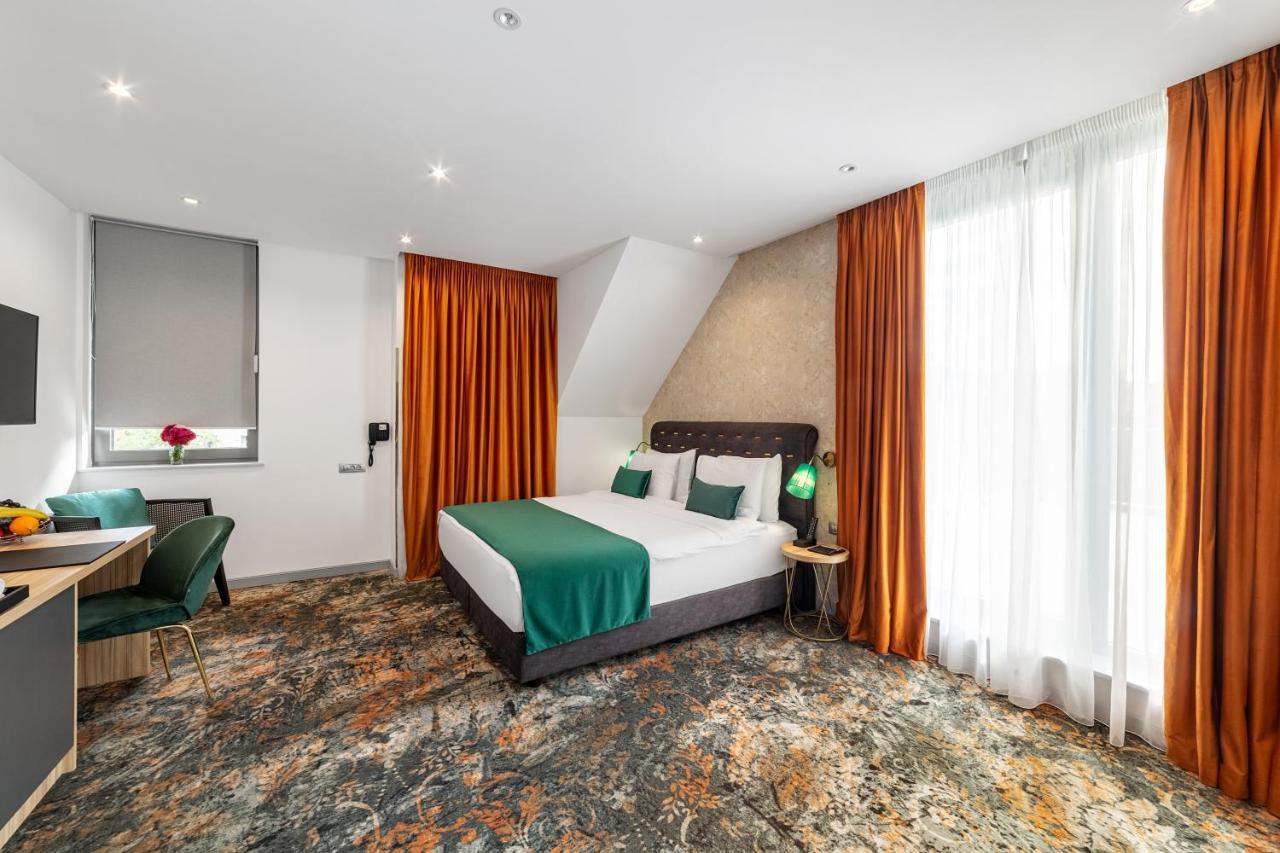 Habitación Executive con cama extragrande y terraza