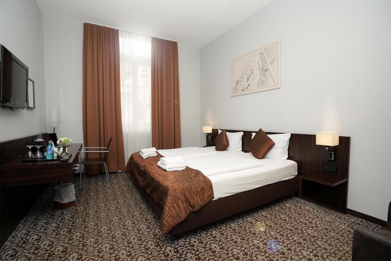 Business Double or Twin Room,1154265285:JPEG