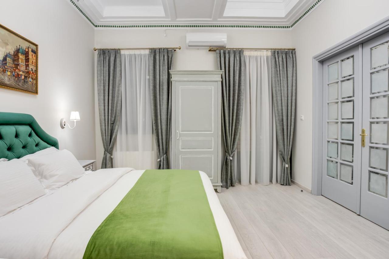 Grand Suite Balcony