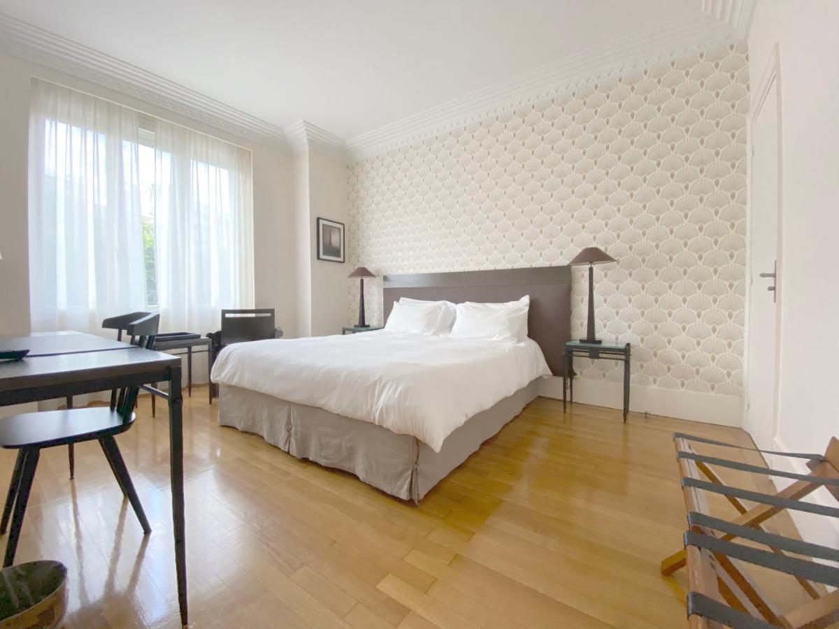 Quarto Superior com Cama King-size