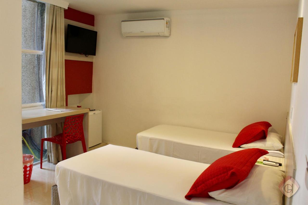 Quarto Duplo Básico