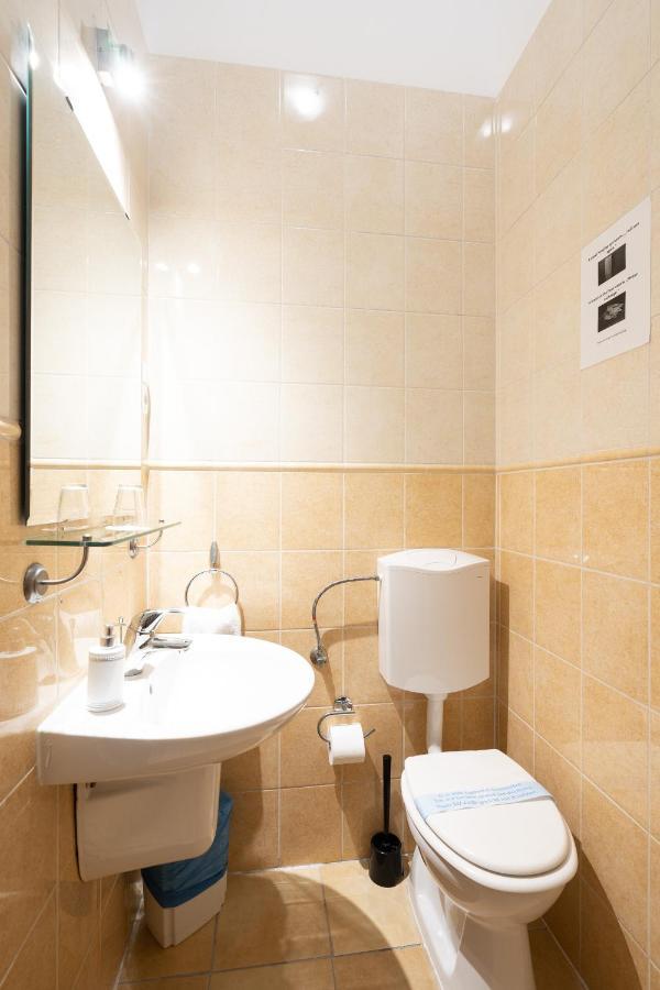 Standard Single Room Annex Building