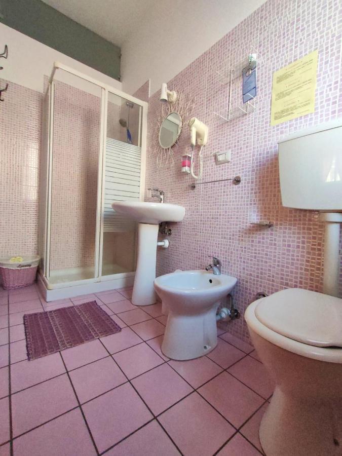 Double or Twin Room Private Bathroom
