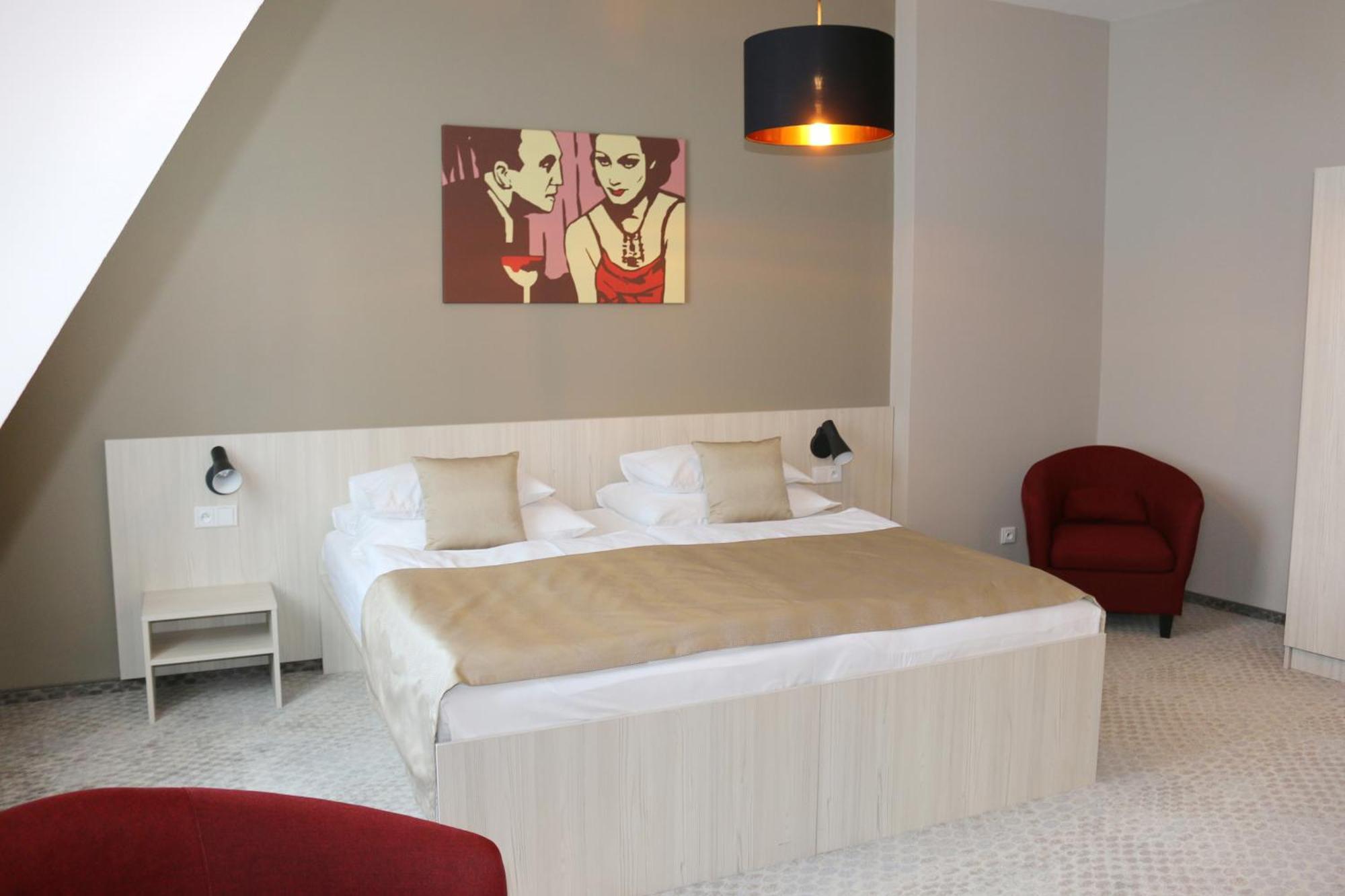 Deluxe Suite