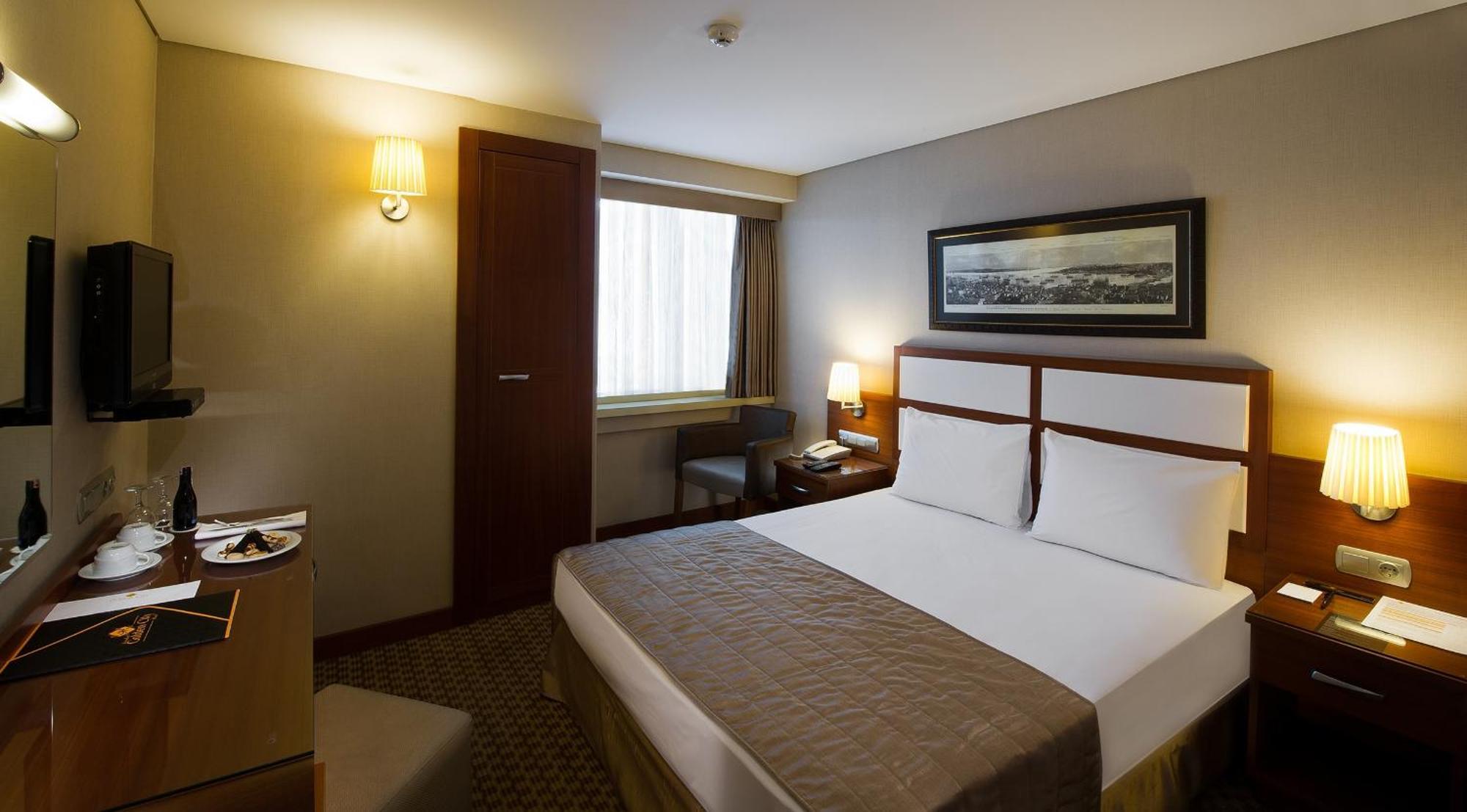 Quarto Standard com Cama de Casal ou 2 de Solteiro