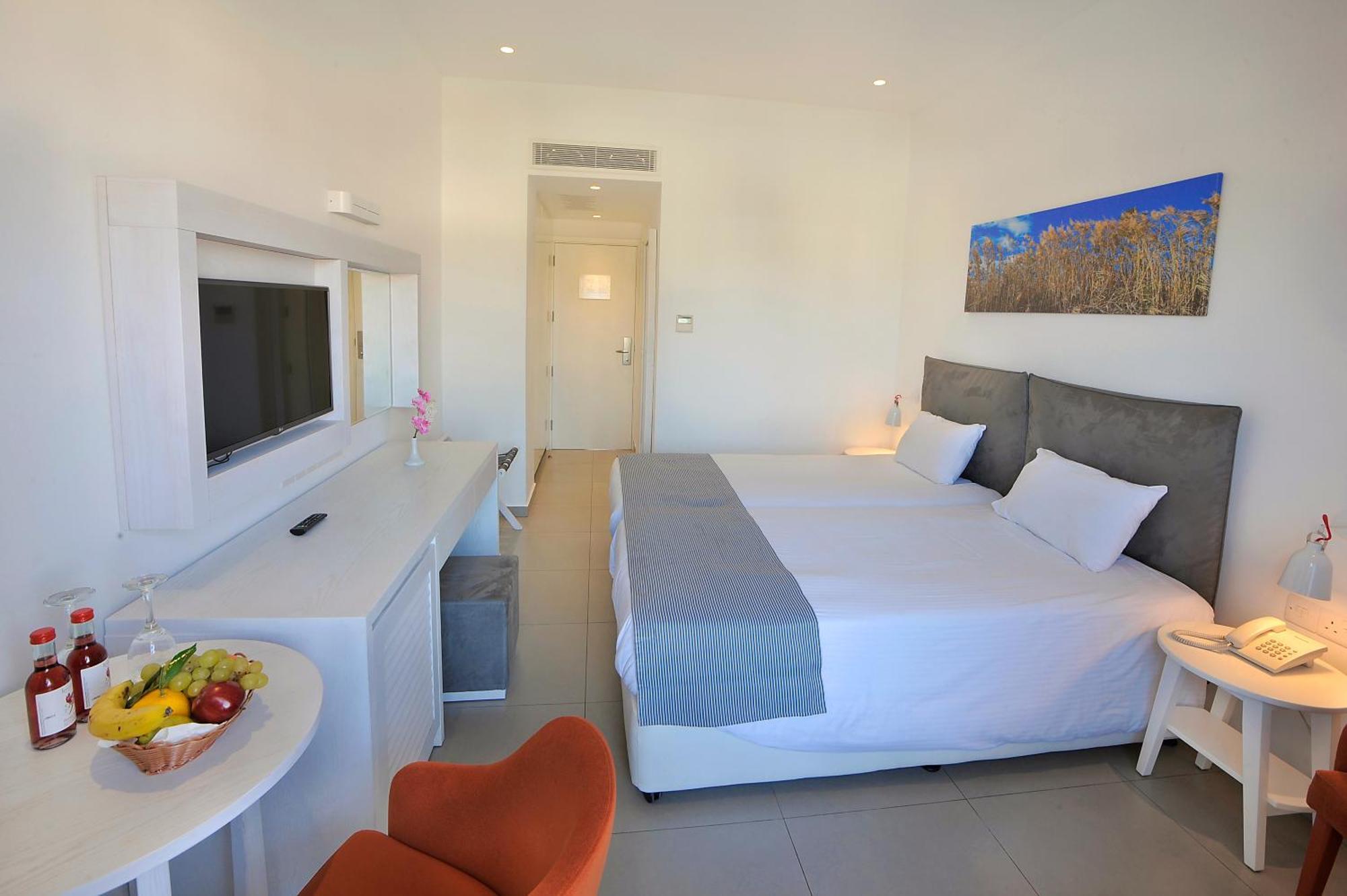 Superior Room Inland View,1433993479:JPEG