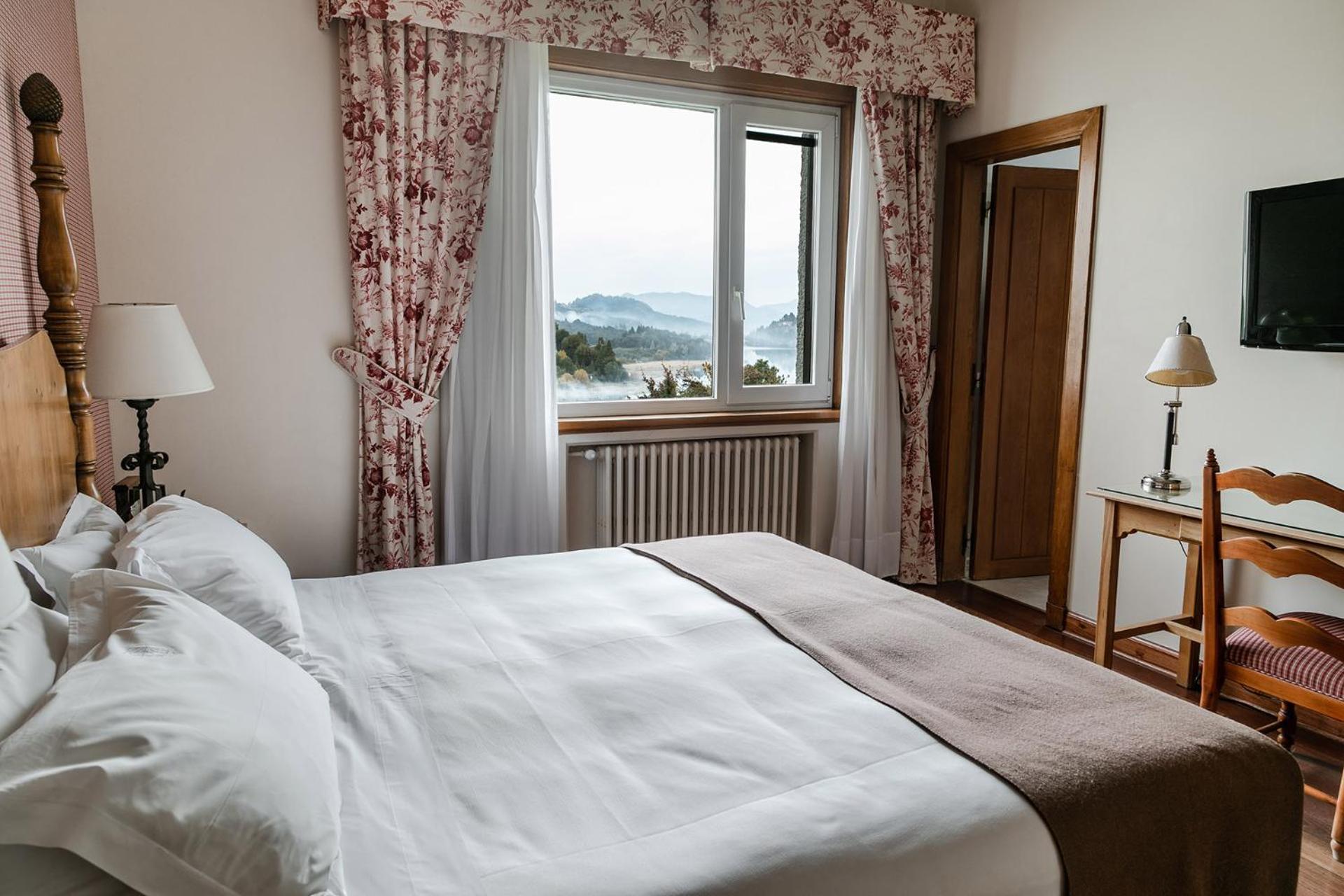 Double Room Lake View
