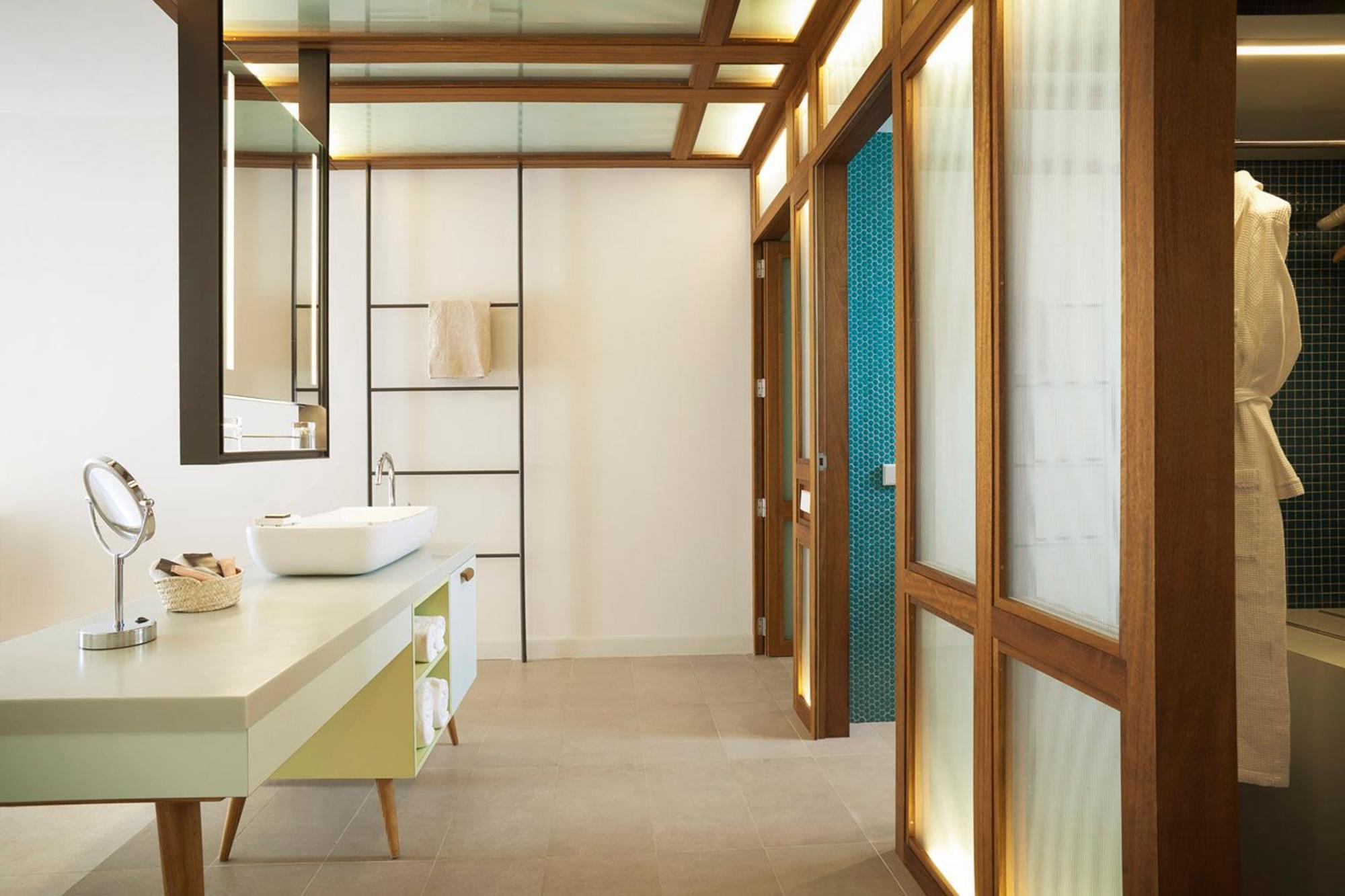 Junior Suite Swim-up,1214572396:JPEG