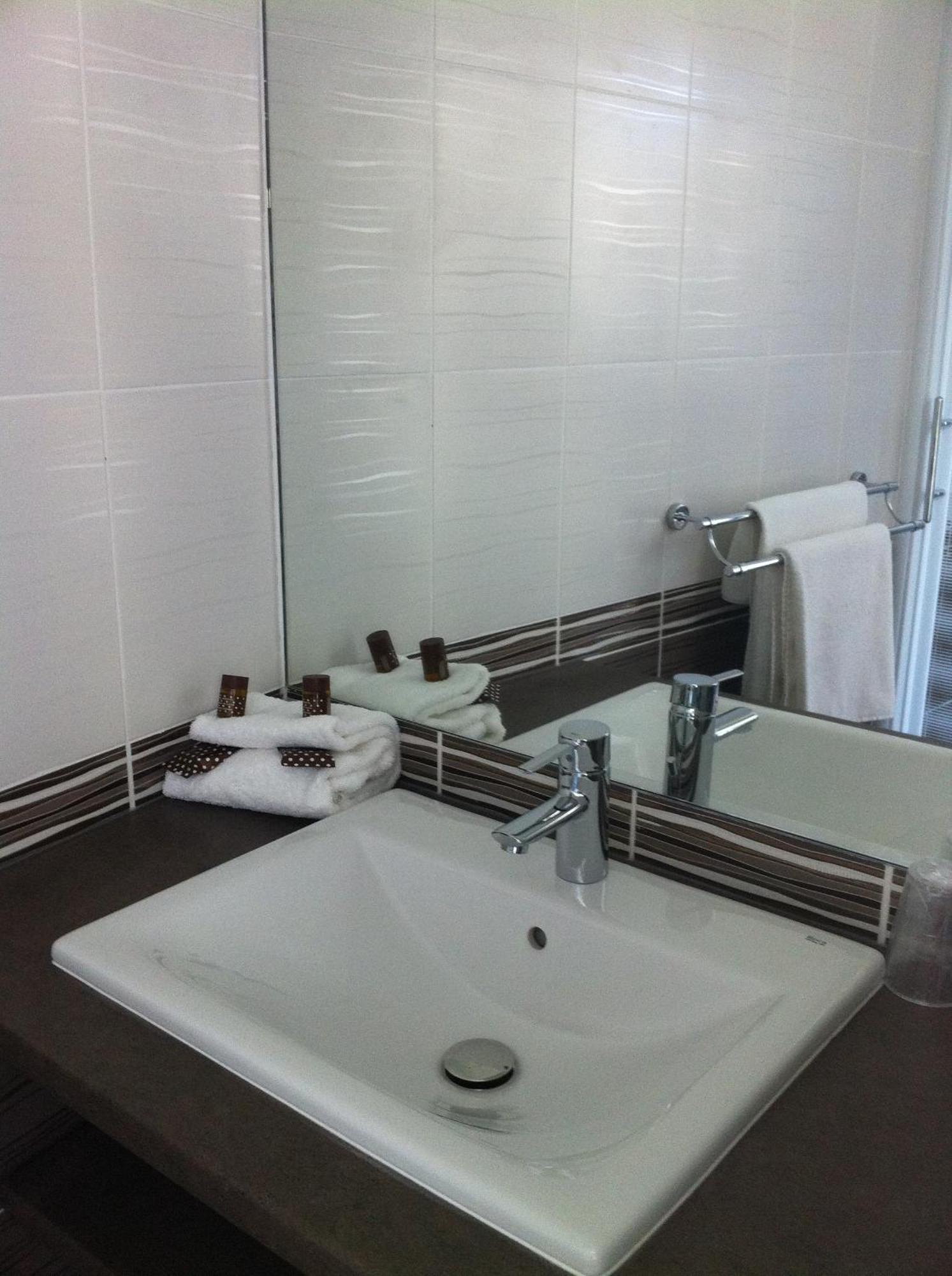 Habitación Familiar (2 adultos + 1 niño)
