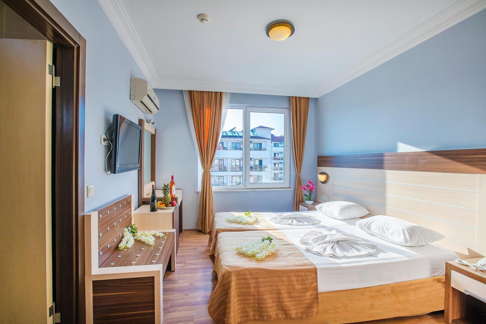 Standard Double Room,1420788030:JPEG