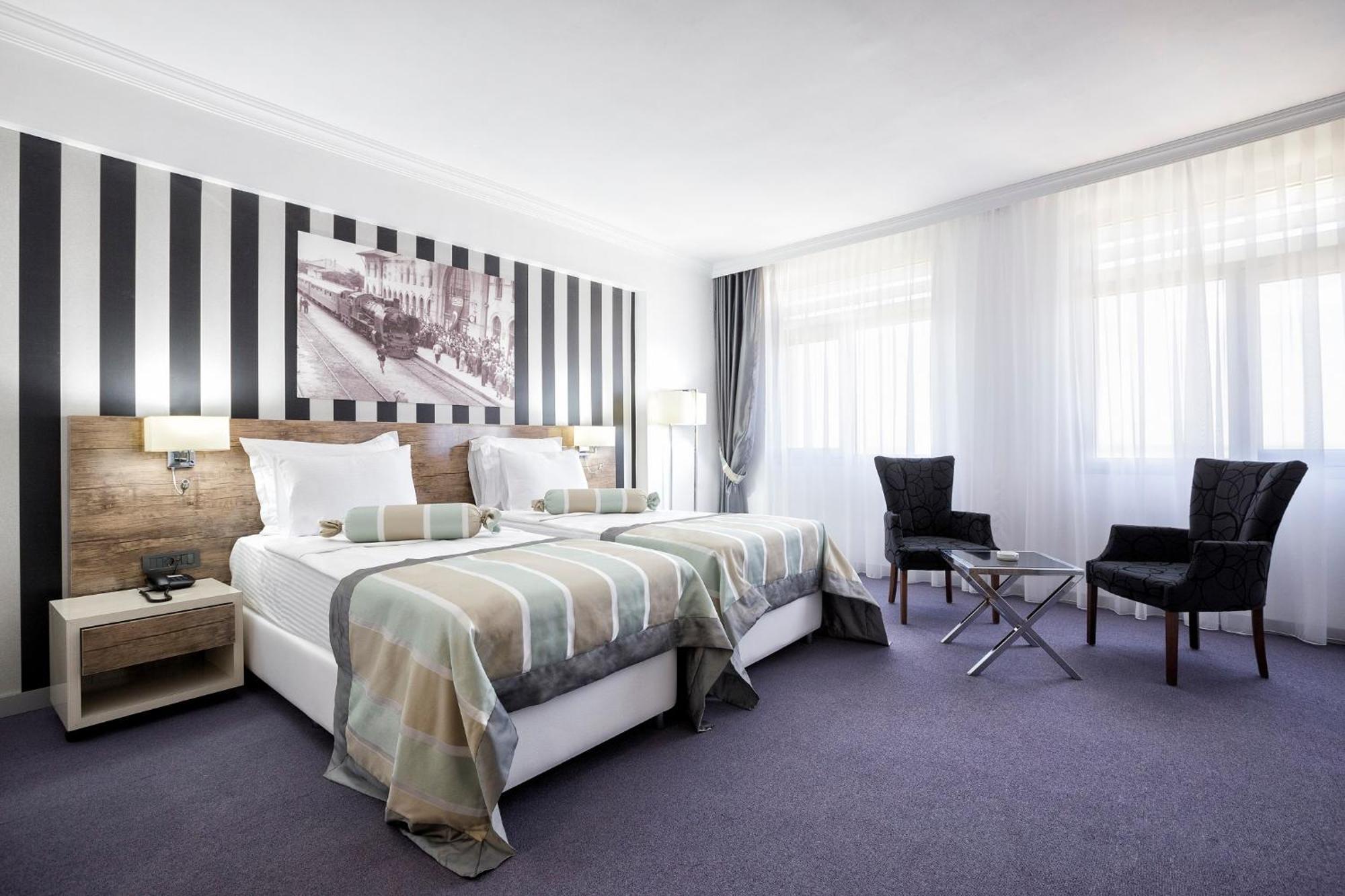 Twin Room Two Twin Beds Non-Smoking