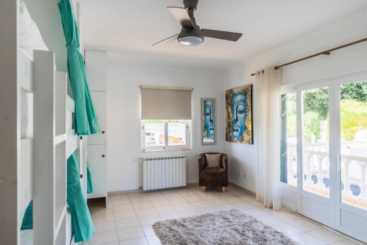 Mixed Dormitory Room
