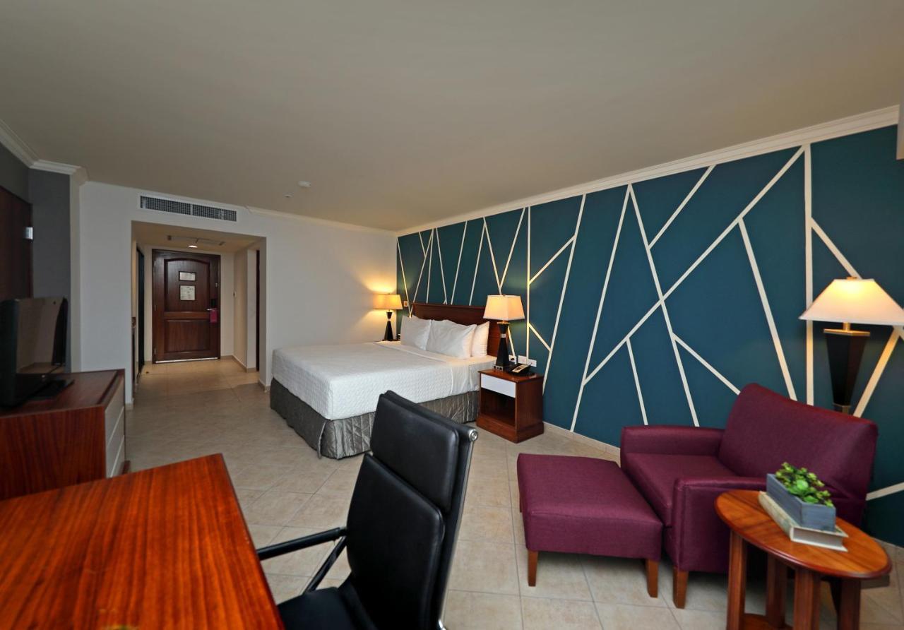Standard King Room Balcony