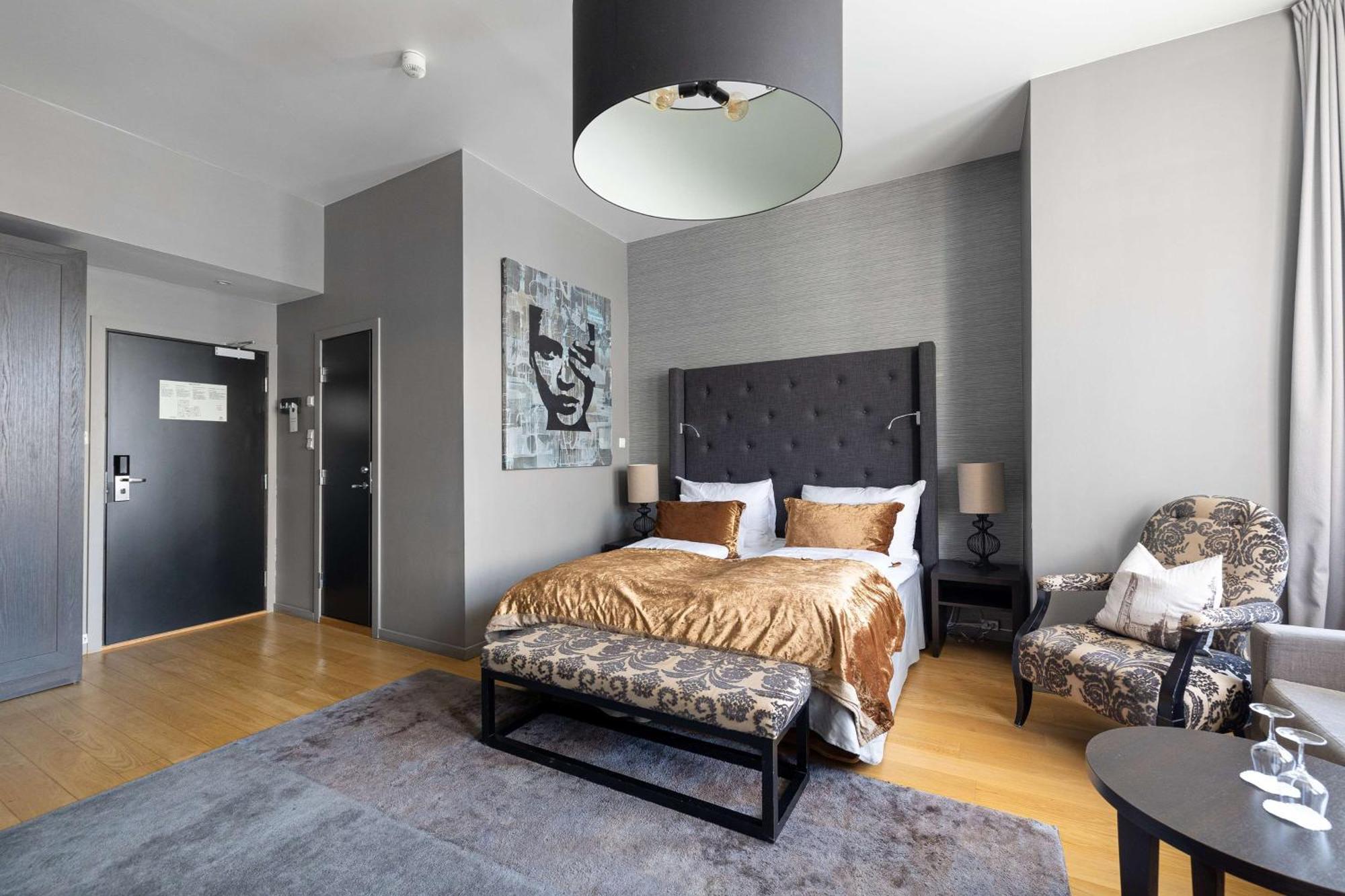 Junior King Suite