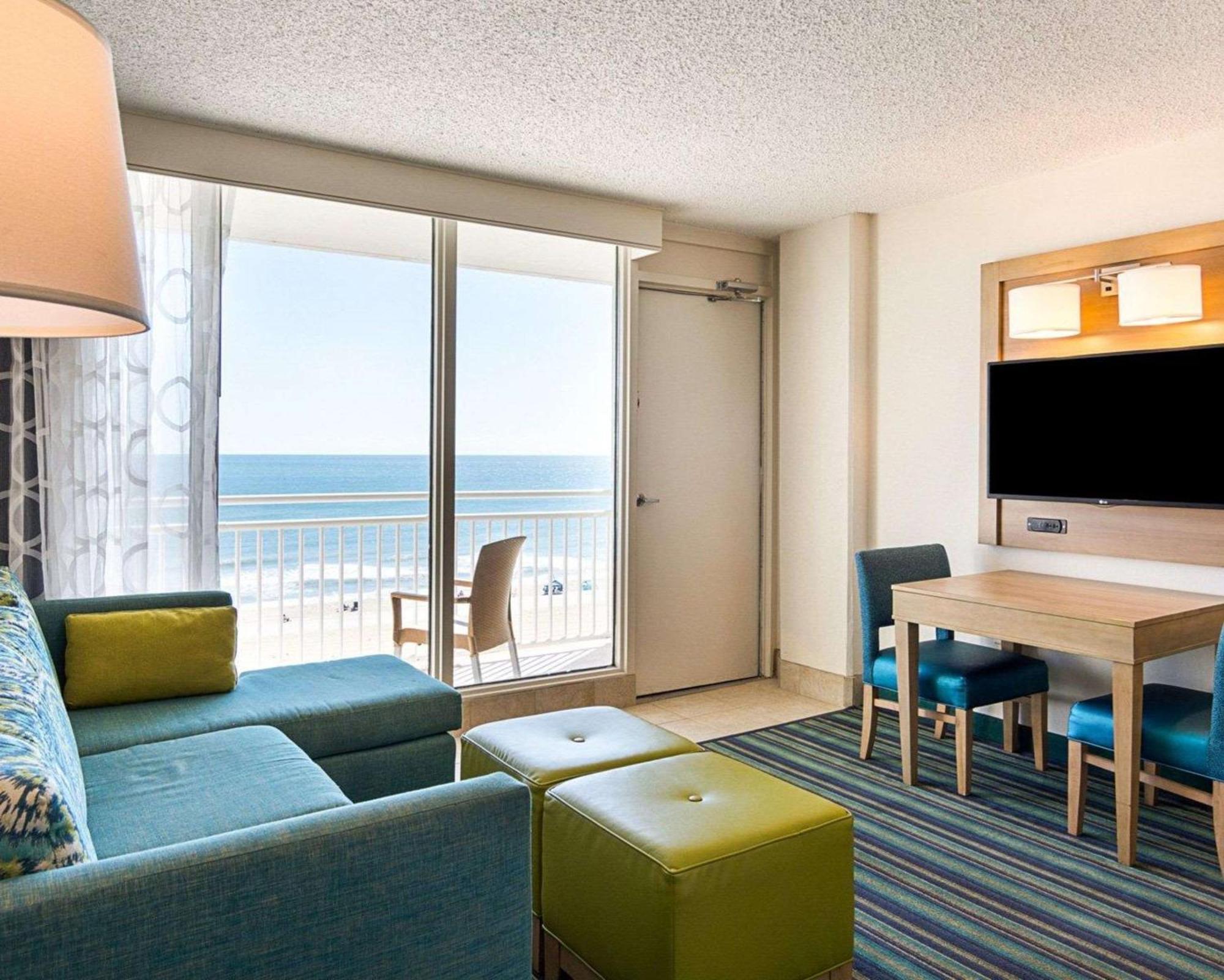 Double Suite Ocean Front Disability Access or Non-Smoking