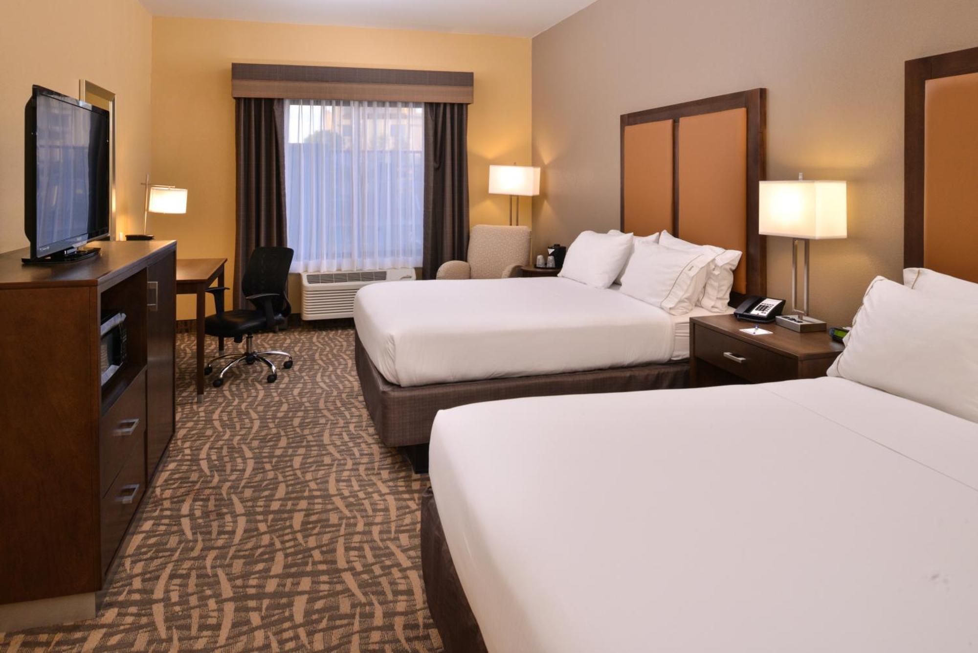 Standard Room Two Queen Beds