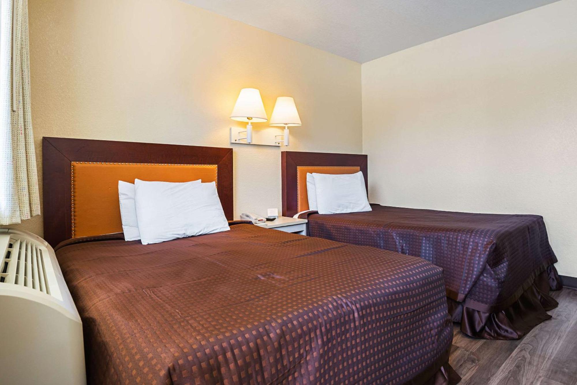 Double Room Two Double Beds Non-Smoking
