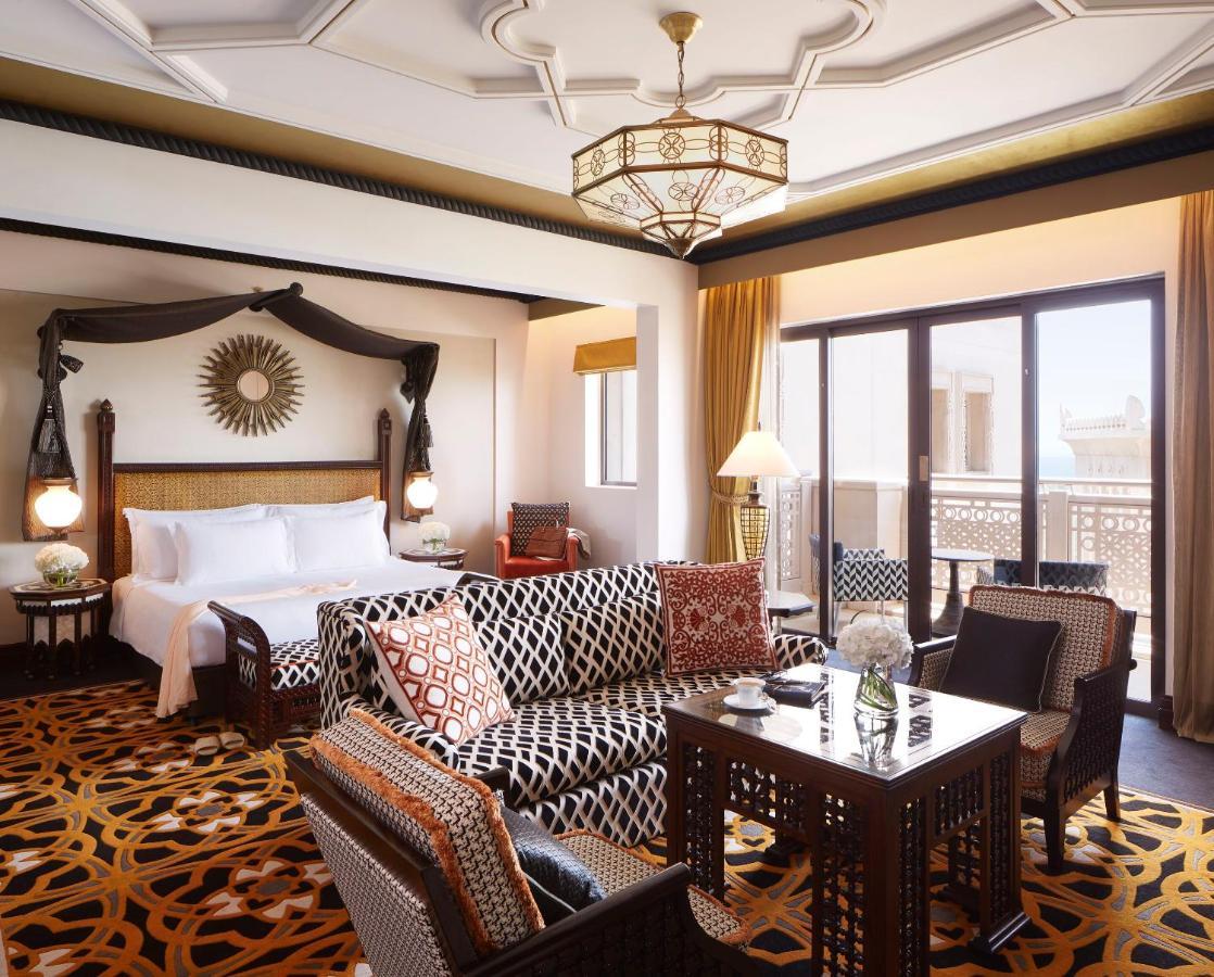Junior Ocean View Suite Airport Transfers Suite Benefits,1301306854:JPEG