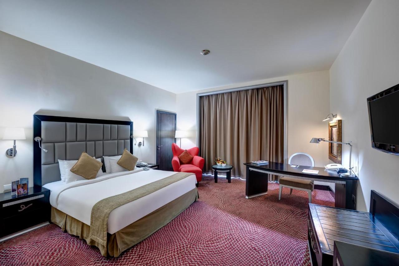 Superior Double Room Complimentary Shuttle Service to La Mer Beach Dubai Mall or Burj Khalifa & other Malls Drop Off Only Fixed Timing