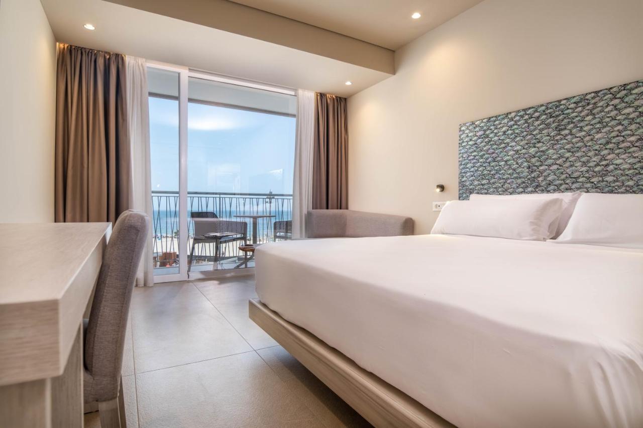 Queen Room with Sea View