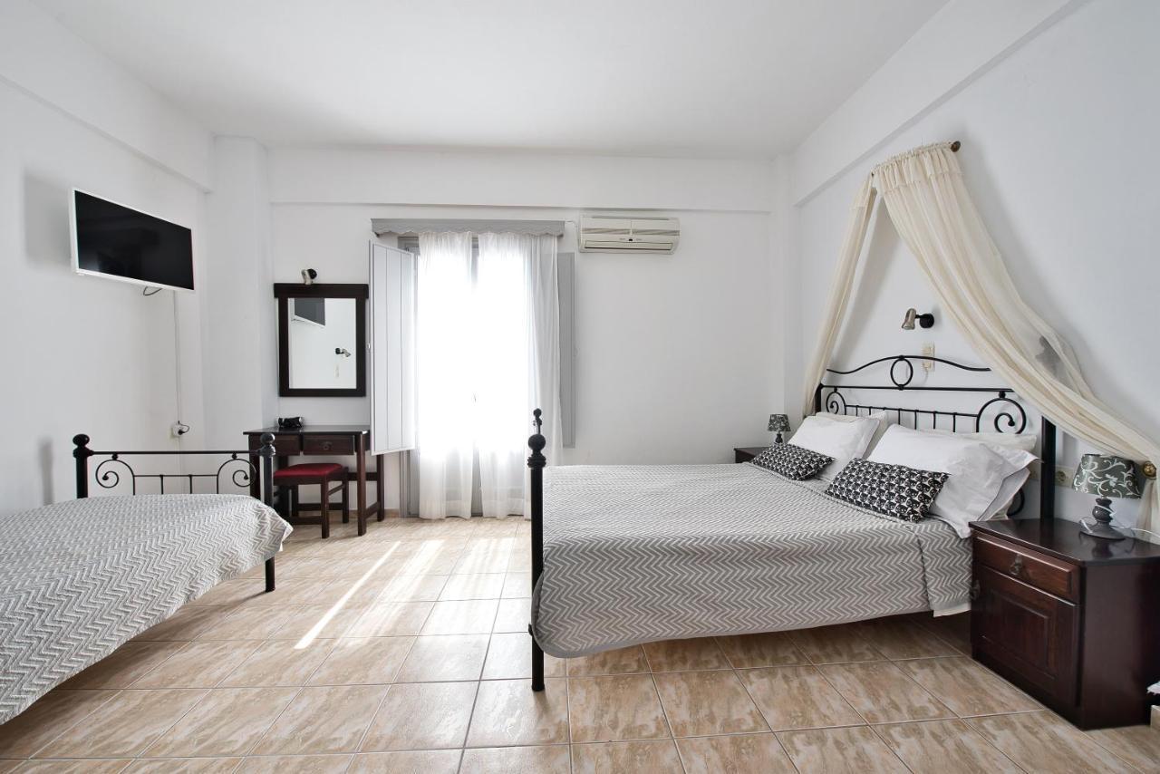 Classic Triple Room