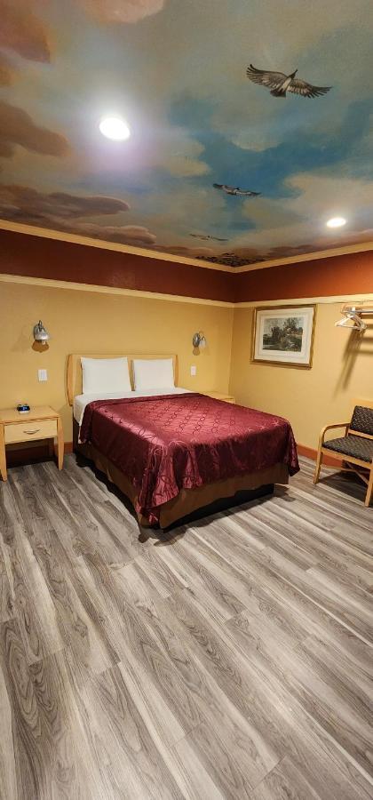 Queen Room Disability Access