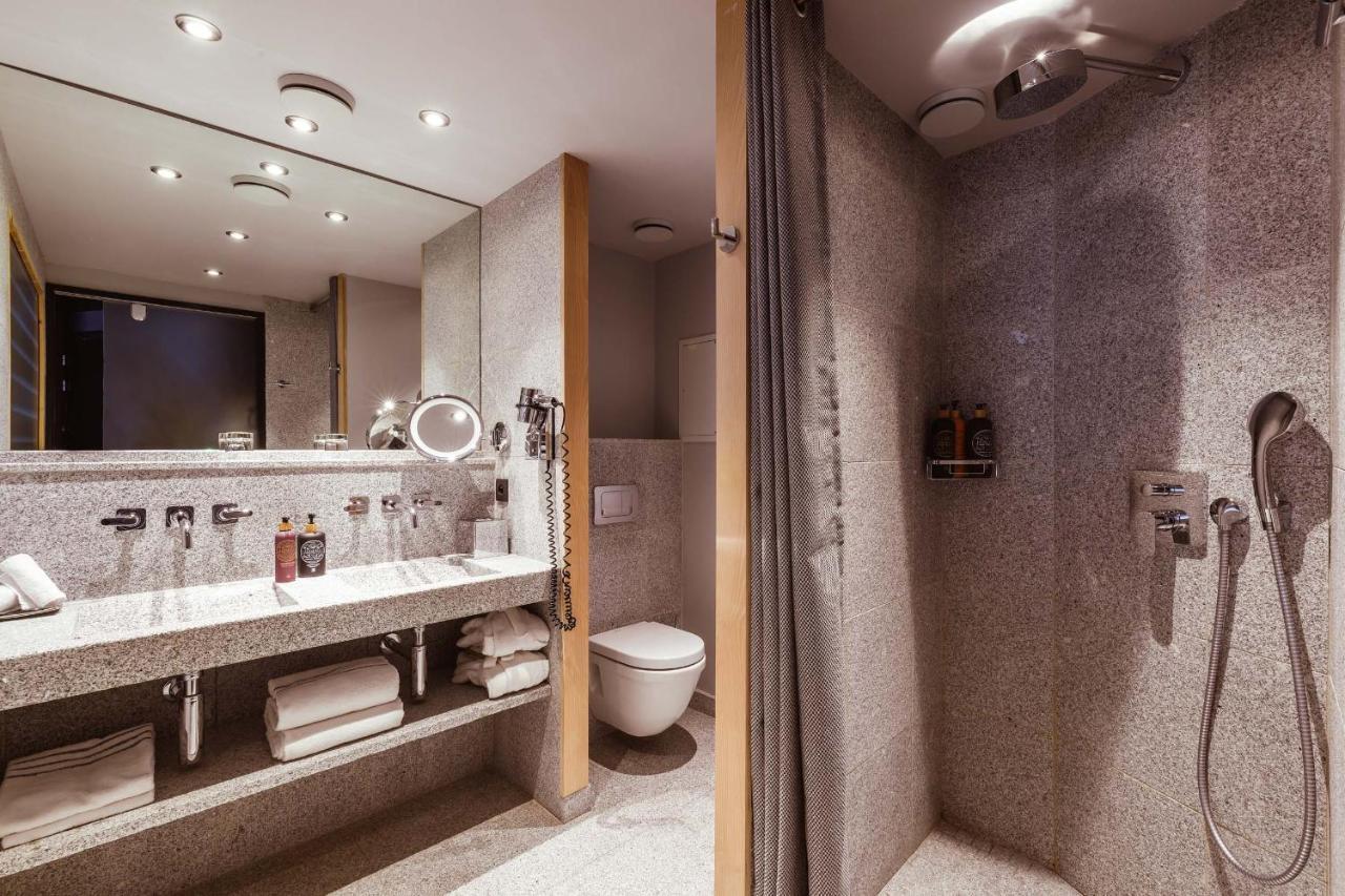 Duplex spa access