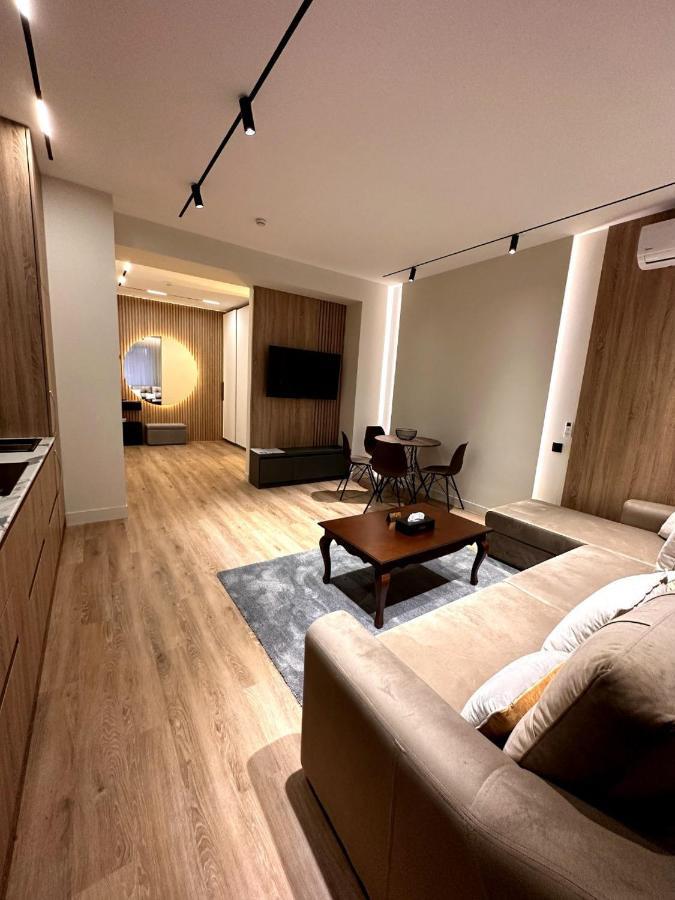 Superior Suite,1348960763:JPEG