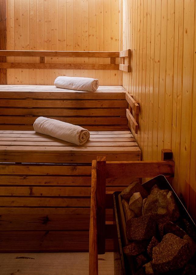 Habitación Familiar con balcón (2 adultos + 2 niños de hasta 10 años)