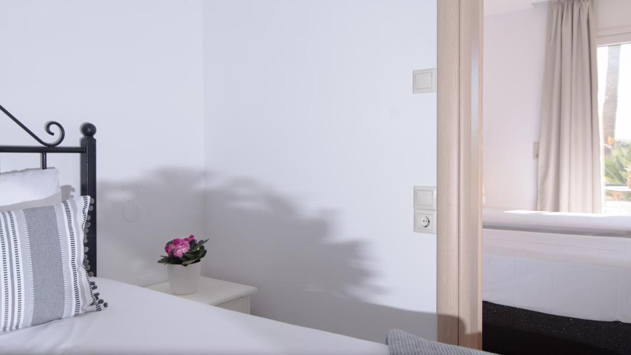 Superior One-Bedroom Apartment