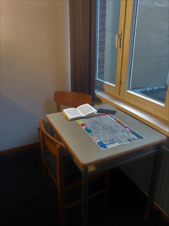 Dreibettzimmer mit Gemeinschaftsbad