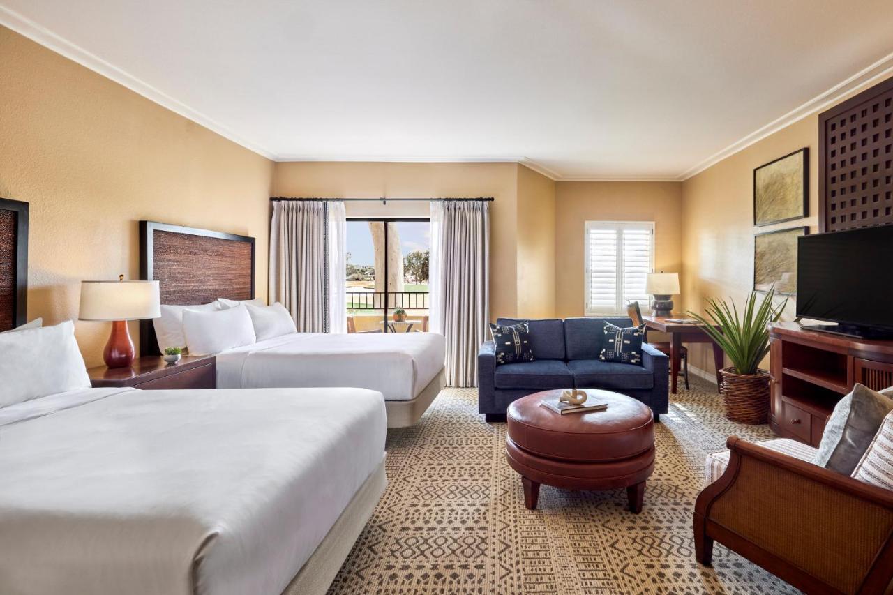 Deluxe Room 2 Queen Beds