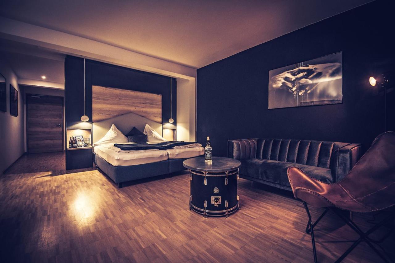 Doppelzimmer mit Balkon