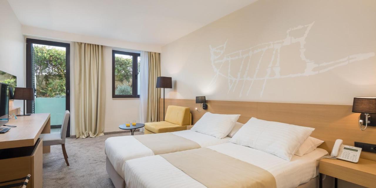 Superior Double Room Balcony Extra Bed