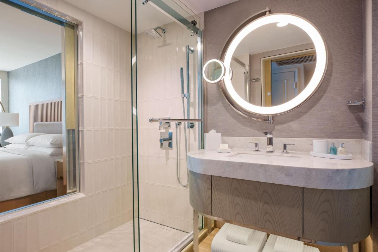 Lumina Guest Room, 1 King, Golf View, Ground Floor, Fairway