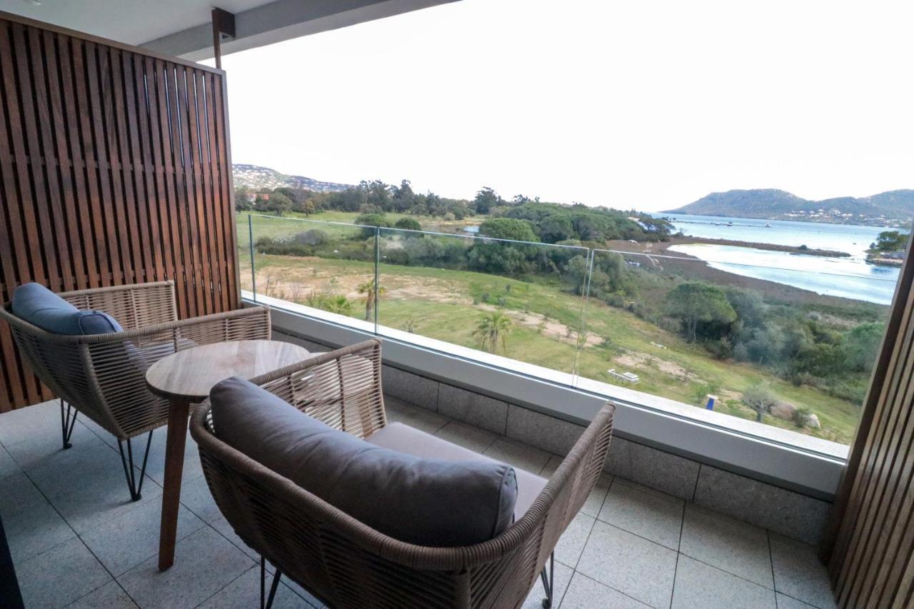 Superior King Room Sea View