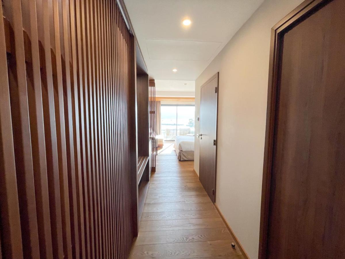 Deluxe King Room Sea View