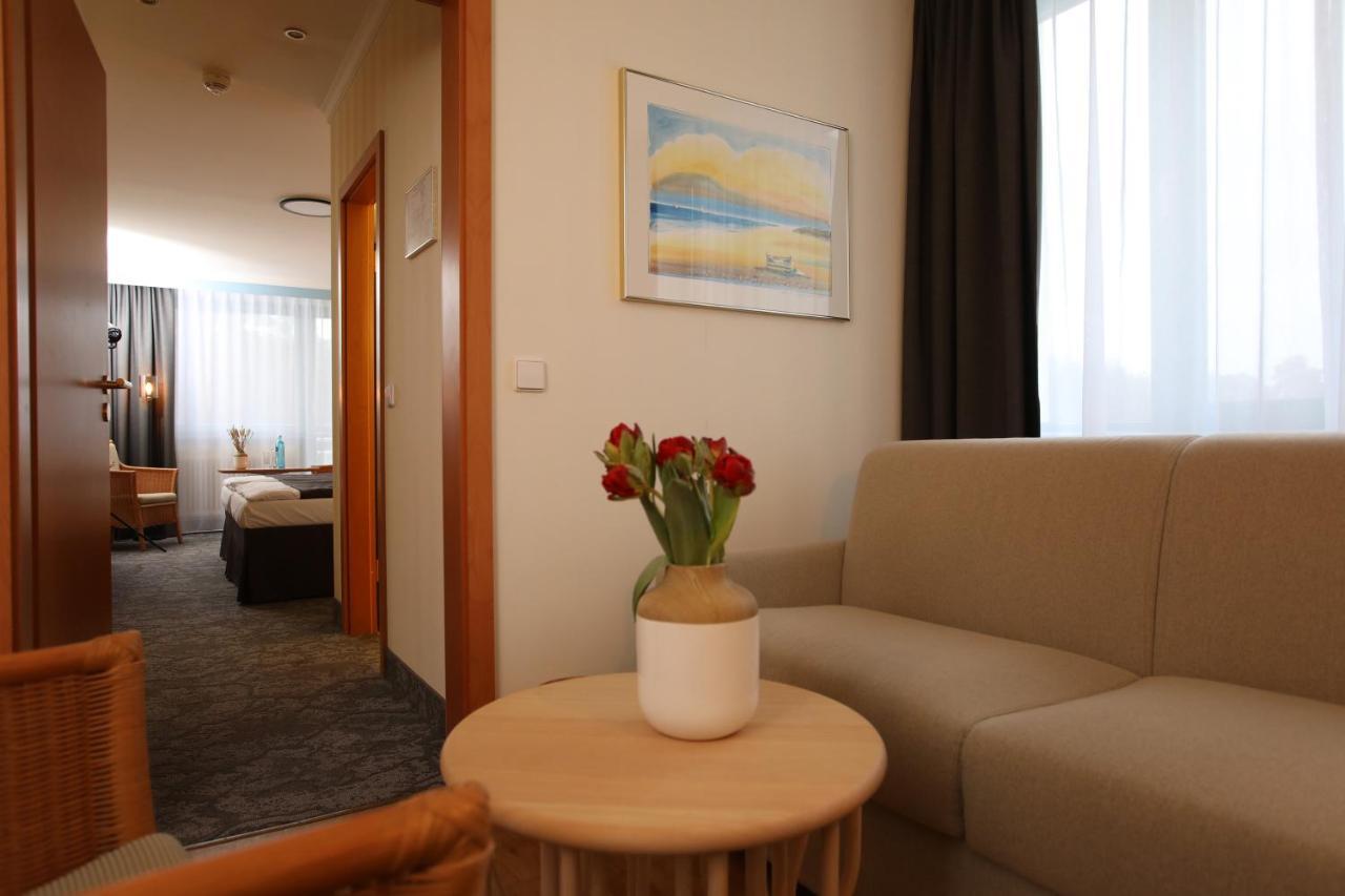 Junior Suite,1404053816:JPEG