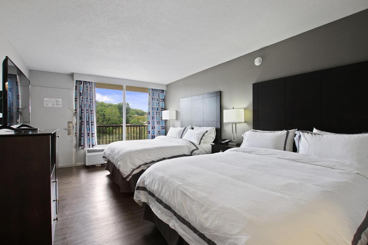 2 Queen Beds Non-Smoking