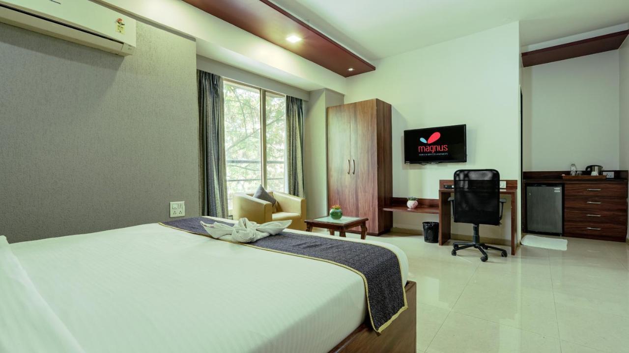 Deluxe Room with Balcony